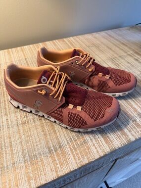 On Running women’s Athletic Shoes - Rose Pink and Maroon